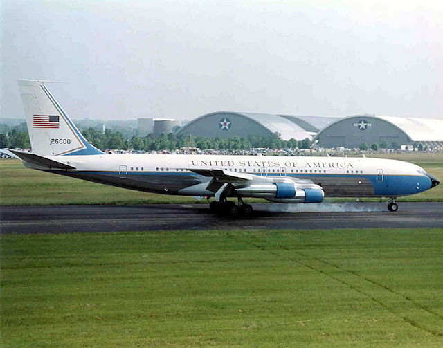 A 26000-es lastromszámú Boeing 707 Kennedytől Clintonig szolgálta a Fehér Ház főbérlőjét. kép: wikipedia